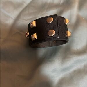 Women’s small Leather and gold spiked cuff